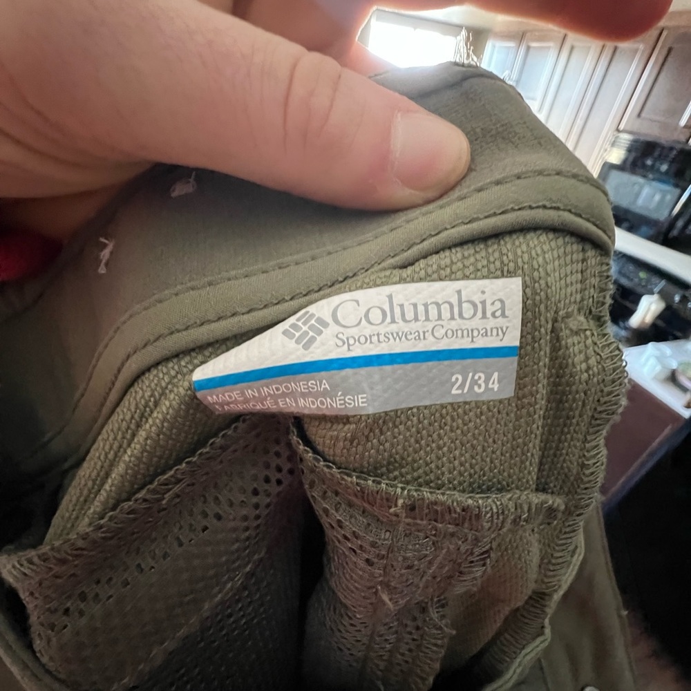 Columbia green hiking pants. Size 2/34